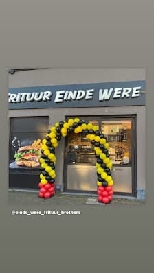 De gevel van Frituur Einde Were in Gent
